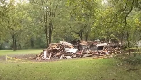 ŽENA SE VRATILA SA ODMORA, PA JE DOČEKAO ŠOK: Majstori joj greškom srušili kuću (VIDEO)