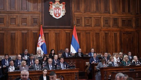 МАЛИ: Локалне самоуправе у суфициту, на рачуну имају 70 милијарди динара МАЛИ: Локалне самоуправе у суфициту, на рачуну имају 70 милијарди динара