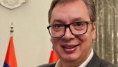 OVO JE MOJE KUMČE Vučić objavio fotografiju sa malenim Lazarom: Danas sam ga prvi put video i presrećan sam (FOTO)