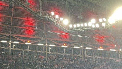 DELIJE TO NISU HTELE DA PROPUSTE: Ovo su navijači Crvene zvezde uradili pred sam početak meča sa Lajpcigom DELIJE TO NISU HTELE DA PROPUSTE: Ovo su navijači Crvene zvezde uradili pred sam početak meča sa Lajpcigom