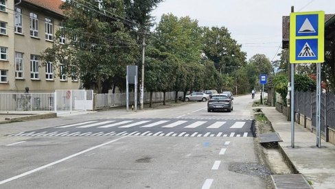 ПЕТРОВАЦ НА МЛАВИ: Постављена нова саобраћајна сигнализација у зонама школа ПЕТРОВАЦ НА МЛАВИ: Постављена нова саобраћајна сигнализација у зонама школа