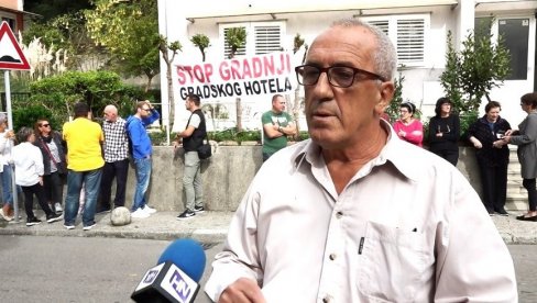 PROTIV „BUDVANIZACIJE“ HERCEG NOVOG: Građani ne žele gradski hotel na neadekvatnoj lokaciji PROTIV „BUDVANIZACIJE“ HERCEG NOVOG: Građani ne žele gradski hotel na neadekvatnoj lokaciji
