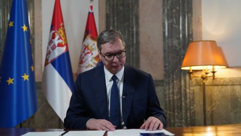 DELIMO BOL, NAŠE MISLI SU SA VAMA Vučić uputio saučešće povodom nesreće u Republici Koreji