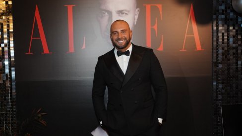 БОГ ЈЕ ТАКО ХТЕО: Дадо Полумента нови албум назвао по својој ћерки (ФОТО/ВИДЕО) БОГ ЈЕ ТАКО ХТЕО: Дадо Полумента нови албум назвао по својој ћерки (ФОТО/ВИДЕО)