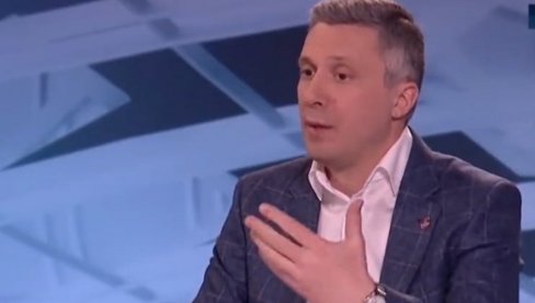 VUČIĆ DELIMA POKOPAO DESNIČARE: Nije uveo sankcije Rusiji, dok oni idu sa onima koji bi ih odmah uveli (VIDEO)