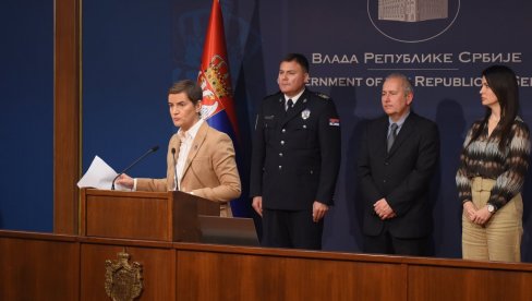 ТО ЈЕ ЗА МЕНЕ КУЛМИНИРАЛО 6. НОВЕМБРА: Брнабићева о Микетићу - Замолила сам надлежне да изврше ванредну контролу ТО ЈЕ ЗА МЕНЕ КУЛМИНИРАЛО 6. НОВЕМБРА: Брнабићева о Микетићу - Замолила сам надлежне да изврше ванредну контролу