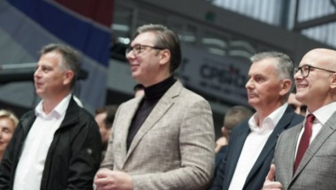 VUČIĆ UPOZORIO NAROD NA IDEJE OPOZICIJE: Oni koji hoće da nas pobede odmah će priključiti Srbiju NATO paktu i uvesti sankcije Rusiji