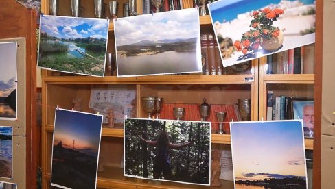 OVEKOVEČILI NAJLEPŠE TRENUTKE RASPUSTA: Izložba đačkih fotografija u Politehničkoj školi u Subotici