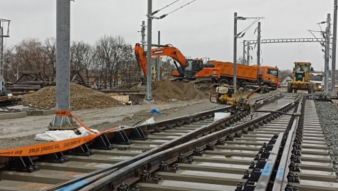 ZAPOČET PROGRAM UNAPREĐENJA RADA INFRASTRUKTURA ŽELEZNICE SRBIJE: Za modernizaciju 2,2 milijarde evra