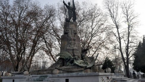 POLAGANJE VENACA NA NOVOM, FRANCUSKOM I GROBLJU KOMONVELTA: Ceremonija povodom Dana primirja u Prvom svetskom ratu