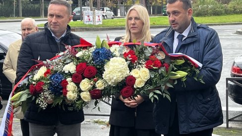 ISTI STANDARDI DA VAŽE ZA SRBIJU I BiH: Srpska članica predsedništva BiH Željka Cvijanović položila venac na spomenik srpskim kraljevima