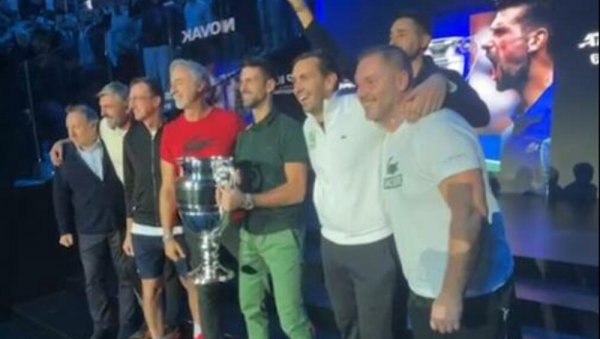 ПРЕД ОЧИМА АЛКАРАЗА! АТП се поклонио најбољем у 2023. години ПРЕД ОЧИМА АЛКАРАЗА! АТП се поклонио најбољем у 2023. години