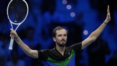 RUS ČEKA NOVAKA ĐOKOVIĆA: Danil Medvedev prvi polufinalista završnog mastersa u Torinu RUS ČEKA NOVAKA ĐOKOVIĆA: Danil Medvedev prvi polufinalista završnog mastersa u Torinu