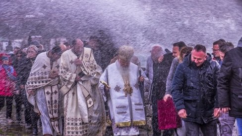 ОБОРЕН РЕКОРД ПО БРОЈУ УЧЕСНИКА: Међународна изложба фотографија „Православље на интернету“ у Беочину