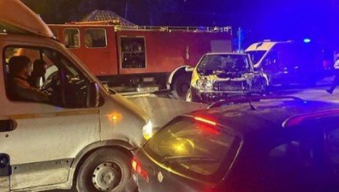 СМРТ ЗБОГ ЛОШЕ ПРОЦЕНЕ? Ево шта је на саслушању у МУП рекао Миодраг Стојаковић, отац прослављеног кошаркаша (ФОТО/ ВИДЕО) СМРТ ЗБОГ ЛОШЕ ПРОЦЕНЕ? Ево шта је на саслушању у МУП рекао Миодраг Стојаковић, отац прослављеног кошаркаша (ФОТО/ ВИДЕО)