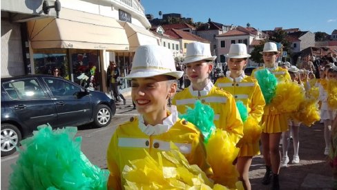 SLAVLJE PRIRODE I ZAJEDNIŠTVA: Jesenja fešta u Novom, posećena, bogata i mirisna (FOTO)