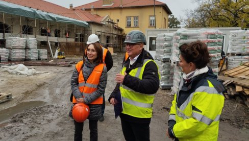 BRZA PRUGA DONEĆE PROCVAT SUBOTICE: Vesić najavio - Rekonstrukcija Železničke stanice u Subotici biće završena do februara (FOTO)