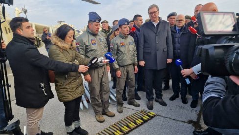 ВУЧИЋ: Србија је војно неутрална, битно је да увек будемо довољно способни и мудри, паметни и јаки ВУЧИЋ: Србија је војно неутрална, битно је да увек будемо довољно способни и мудри, паметни и јаки