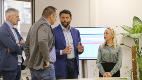 ŠAPIĆ: Osnova kvalitetnog javnog prevoza je dobar monitoring i nadzorni centar koji mi polako počinjemo da dobijamo (FOTO) ŠAPIĆ: Osnova kvalitetnog javnog prevoza je dobar monitoring i nadzorni centar koji mi polako počinjemo da dobijamo (FOTO)