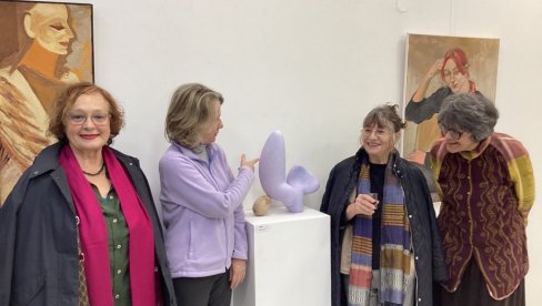 ЖЕНСКЕ ОСОБИНЕ: Инспирација за мајсторе кичице ЖЕНСКЕ ОСОБИНЕ: Инспирација за мајсторе кичице