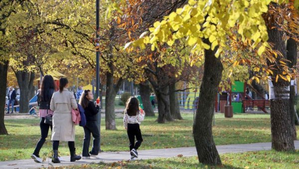 ВРЕМЕНСКА ПРОГНОЗА ЗА УТОРАК, 19. ДЕЦЕМБАР: Претежно сунчано и топлије, до 17 степени