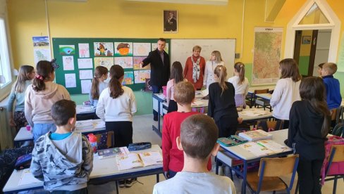 БОЉИ УСЛОВИ ЗА БОРАВАК 70 УЧЕНИКА: Реновирана основна школа у Черевићу БОЉИ УСЛОВИ ЗА БОРАВАК 70 УЧЕНИКА: Реновирана основна школа у Черевићу