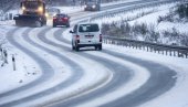 ОДЛОЖИТЕ ПУТ КА ОВИМ ДЕЛОВИМА СРБИЈЕ: Упозорење АМСС возачима - поред снега на путевима још једна опасна појав