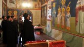 ВЛАДИКА НИШКИ БОРАВИО У ВЛАСОТИНЦУ: У Крушевици завршено осликавање храма (ФОТО) ВЛАДИКА НИШКИ БОРАВИО У ВЛАСОТИНЦУ: У Крушевици завршено осликавање храма (ФОТО)