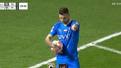 MITROGOL, JA BIRAM TEBE: Sergej pokazao prstom, A Mitrović... Srbin diše za vratom Ronaldu (VIDEO)