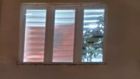 NOVA PROVOKACIJA U OPŠTINI LEPOSAVIĆ: Kurtijev gradonačelnik Hetemi i njegovi saradnici okačili zastavu Albanije (FOTO) NOVA PROVOKACIJA U OPŠTINI LEPOSAVIĆ: Kurtijev gradonačelnik Hetemi i njegovi saradnici okačili zastavu Albanije (FOTO)