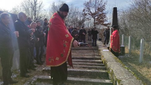 ZBOG OBMAZDE UBIJENA I BEBA STARA 37 DANA: Kod Pljevalja konačno odata počast za 67 žrtava pokolja, mnogi su bili deca (FOTO)