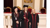 SVEČANOST NA UNIVERZITETU U BEOGRADU: Promovisani doktori nauka iz filologije SVEČANOST NA UNIVERZITETU U BEOGRADU: Promovisani doktori nauka iz filologije