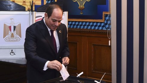 ЕГИПАТ ЈЕ ИЗАБРАО: Убедљива победа Ел Сисија на председничким изборима ЕГИПАТ ЈЕ ИЗАБРАО: Убедљива победа Ел Сисија на председничким изборима