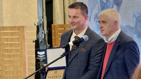 SEKCIJA SPORTSKIH NOVINARA NIŠA ODABRALA NAJBOLJE: Vračar i Cvetković najbolji sportisti, a Kinezis najbolji klub Niša (VIDEO) SEKCIJA SPORTSKIH NOVINARA NIŠA ODABRALA NAJBOLJE: Vračar i Cvetković najbolji sportisti, a Kinezis najbolji klub Niša (VIDEO)