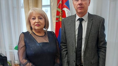 ФИНАНСИРАЊЕ ВИСОКОГ ШКОЛСТВА: Ректор Универзитета у Београду састао се са министарком просвете ФИНАНСИРАЊЕ ВИСОКОГ ШКОЛСТВА: Ректор Универзитета у Београду састао се са министарком просвете