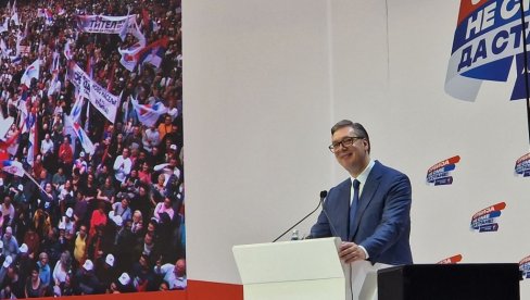 ВУЧИЋ ГОВОРИО ПРЕД ПУНИМ СПЕНСОМ: Скуп листе Александар Вучић - Србија не сме да стане (ФОТО/ВИДЕО) ВУЧИЋ ГОВОРИО ПРЕД ПУНИМ СПЕНСОМ: Скуп листе Александар Вучић - Србија не сме да стане (ФОТО/ВИДЕО)