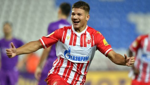 JOVAN MIJATOVIĆ UŠAO U ISTORIJU ZVEZDE: Mladi fudbaler oborio rekord koji je držao Dejan Stanković JOVAN MIJATOVIĆ UŠAO U ISTORIJU ZVEZDE: Mladi fudbaler oborio rekord koji je držao Dejan Stanković