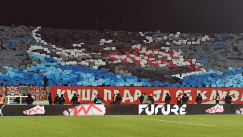 СКИНИТЕ ДРЕСОВЕ! Ово су делије урадиле фудбалерима Звезде после пораза у вечитом дербију (ВИДЕО) СКИНИТЕ ДРЕСОВЕ! Ово су делије урадиле фудбалерима Звезде после пораза у вечитом дербију (ВИДЕО)