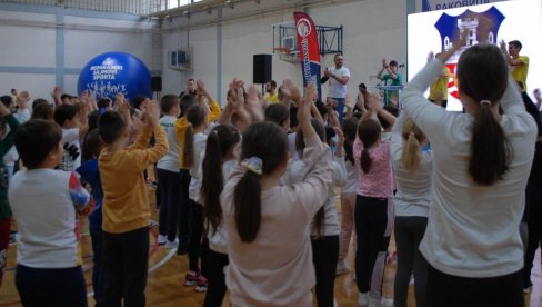ZDRAVA DECA, ZDRAVA MLADOST: Održani sajmovi sporta na Vračaru, Voždovcu i Rakovici ZDRAVA DECA, ZDRAVA MLADOST: Održani sajmovi sporta na Vračaru, Voždovcu i Rakovici