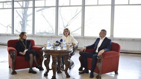УСПОСТАВЉАЊЕ НОВОГ КУЛТУРНОГ МОСТА: Представљен пројекат Два музеја повезана возом УСПОСТАВЉАЊЕ НОВОГ КУЛТУРНОГ МОСТА: Представљен пројекат Два музеја повезана возом