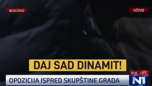 DAJ SADA DINAMIT Užasni prizori sinoć pred Skupštinom grada - Zelenović i Aleksić huškali masu  (VIDEO)