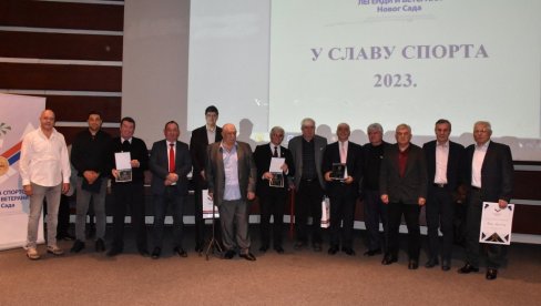 PORUKA MLADIMA DA SE BAVE SPORTOM : Asocijacija sportskih legendi i veterana Novog Sada čuva bogatu baštinu PORUKA MLADIMA DA SE BAVE SPORTOM : Asocijacija sportskih legendi i veterana Novog Sada čuva bogatu baštinu