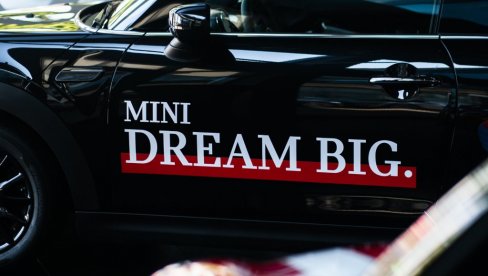 MINI DREAM BIG - Angelina Topić i Adriana Vilagoš