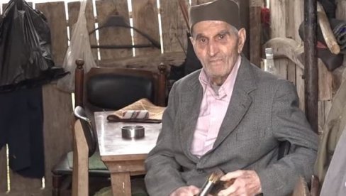 PRIMER JE DOBROG I PLEMENITOG ČOVEKA: Deda Radiša ima 102 godine, a njegova poruka omladini stane u svega par mudrih reči (VIDEO)