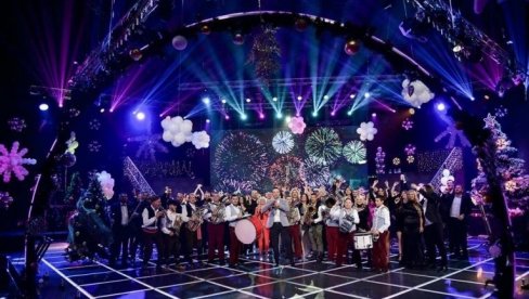 ВЕЛИКА ИЗНЕНАЂЕЊА И НАЈВЕЋЕ МУЗИЧКЕ ЗВЕЗДЕ! Дочекајте 2024. годину уз традиционално Пинково новогодишње народно весеље! ВЕЛИКА ИЗНЕНАЂЕЊА И НАЈВЕЋЕ МУЗИЧКЕ ЗВЕЗДЕ! Дочекајте 2024. годину уз традиционално Пинково новогодишње народно весеље!