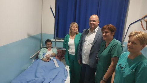 VUK KLJAJEVIĆ PRVA ROĐENA BEBA U CRNOJ GORI: Mali Pljevljak došao na svet (FOTO) VUK KLJAJEVIĆ PRVA ROĐENA BEBA U CRNOJ GORI: Mali Pljevljak došao na svet (FOTO)