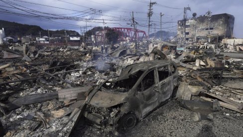 ZASTRAŠUJUĆI PRIZOR NA NEBU: Čudno ponašanje ptica u Japanu - upozoravale na katastrofu koja dolazi i pogibiju najmanje 48 ljudi (FOTO/ VIDEO)