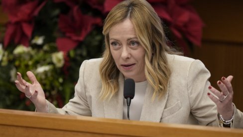 KONAČNO SE OTVORIO TRAČAK NADE Prva reakcija Meloni o ishodu sastanka Trampa sa Putinom