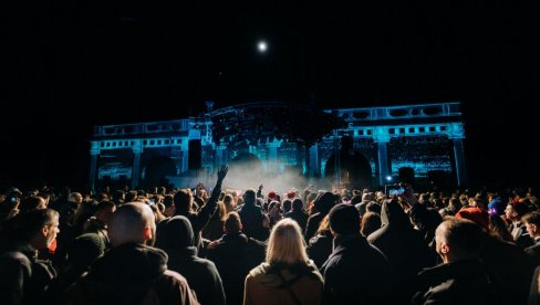 DOČEK 13. JANUARA U NOVOM SADU:  Nastupa 150 izvođača na 40 lokacija u gradu