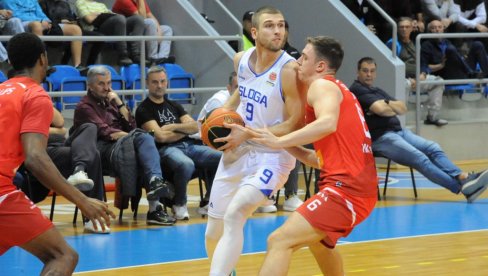 ЈОКИЋЕВ КЛУБ НОКАУТИРАН: Слога убедљиво савладала Џокер из Сомбора ЈОКИЋЕВ КЛУБ НОКАУТИРАН: Слога убедљиво савладала Џокер из Сомбора